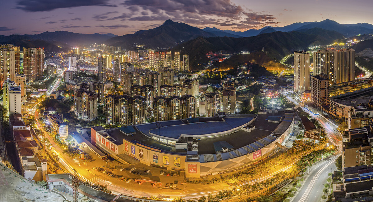 四(sì)川5個(gè)地級中等(děng)城市(shì)将晉(jìn)升為(wéi)大城(chéng)市，未來15年(nián)大城(chéng)市(shì)數(shù)量達11個